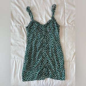 Green/white ditsy floral dress